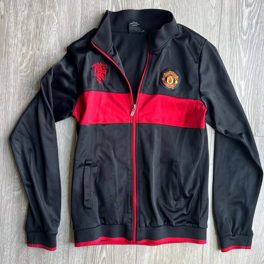 Manchester United Warmup Track Jacket Youth size L